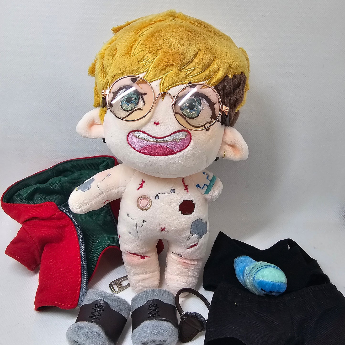 In Stock: 20cm plush cosplay change doll vash the stampede Trigun trimax